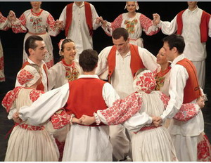 Traditional Croatian Dance - Kolo Dance - the Circle Dance